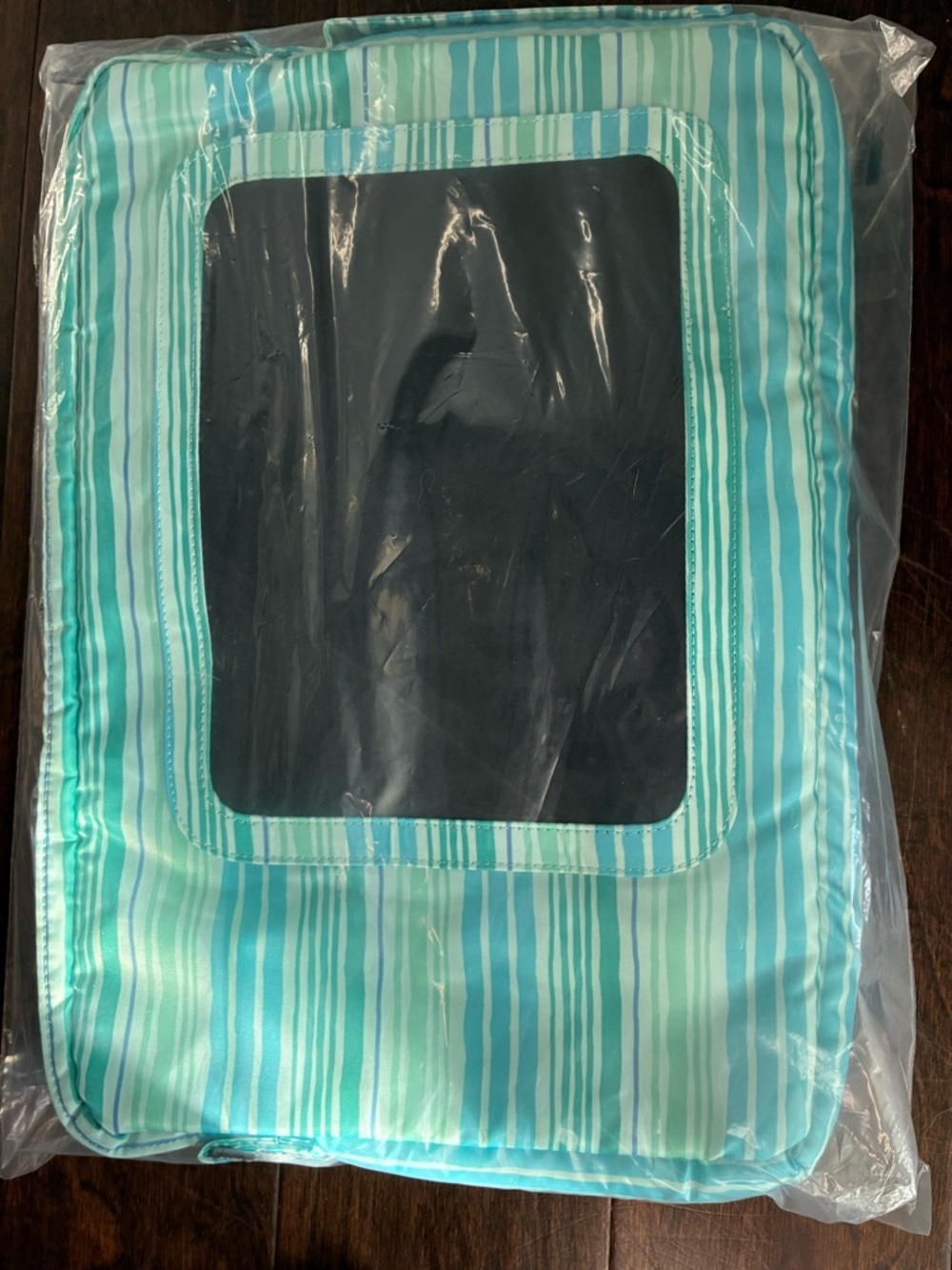 Lug Delta 17" Laptop Case Love Waves Aqua - Picture 6 of 7